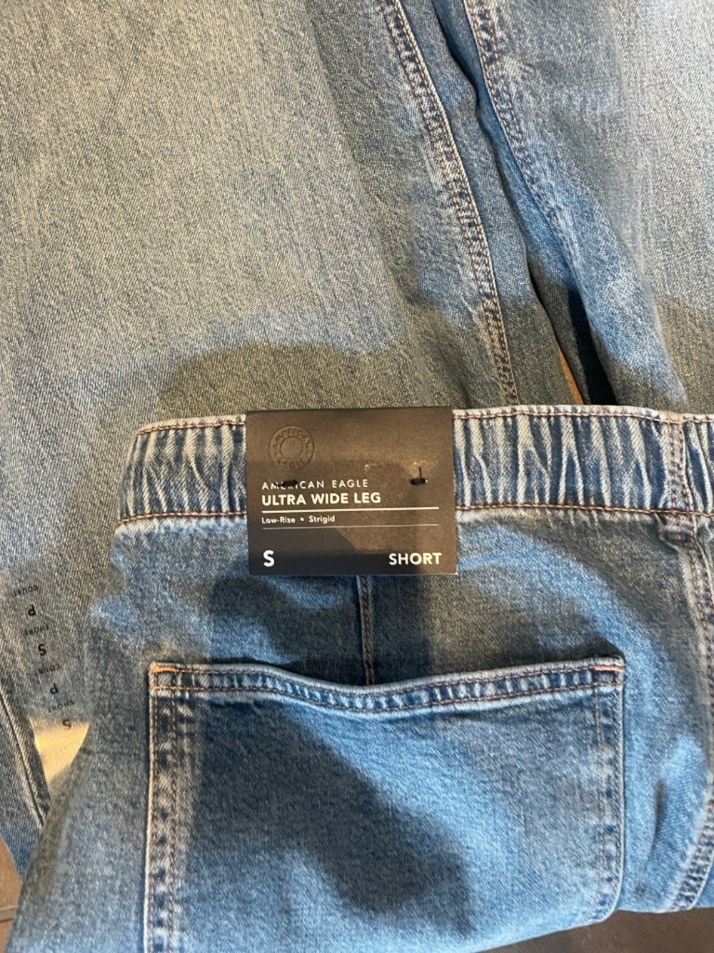 AE Low Rise Baggy Ultra wide leg jean - Picture 4 of 4